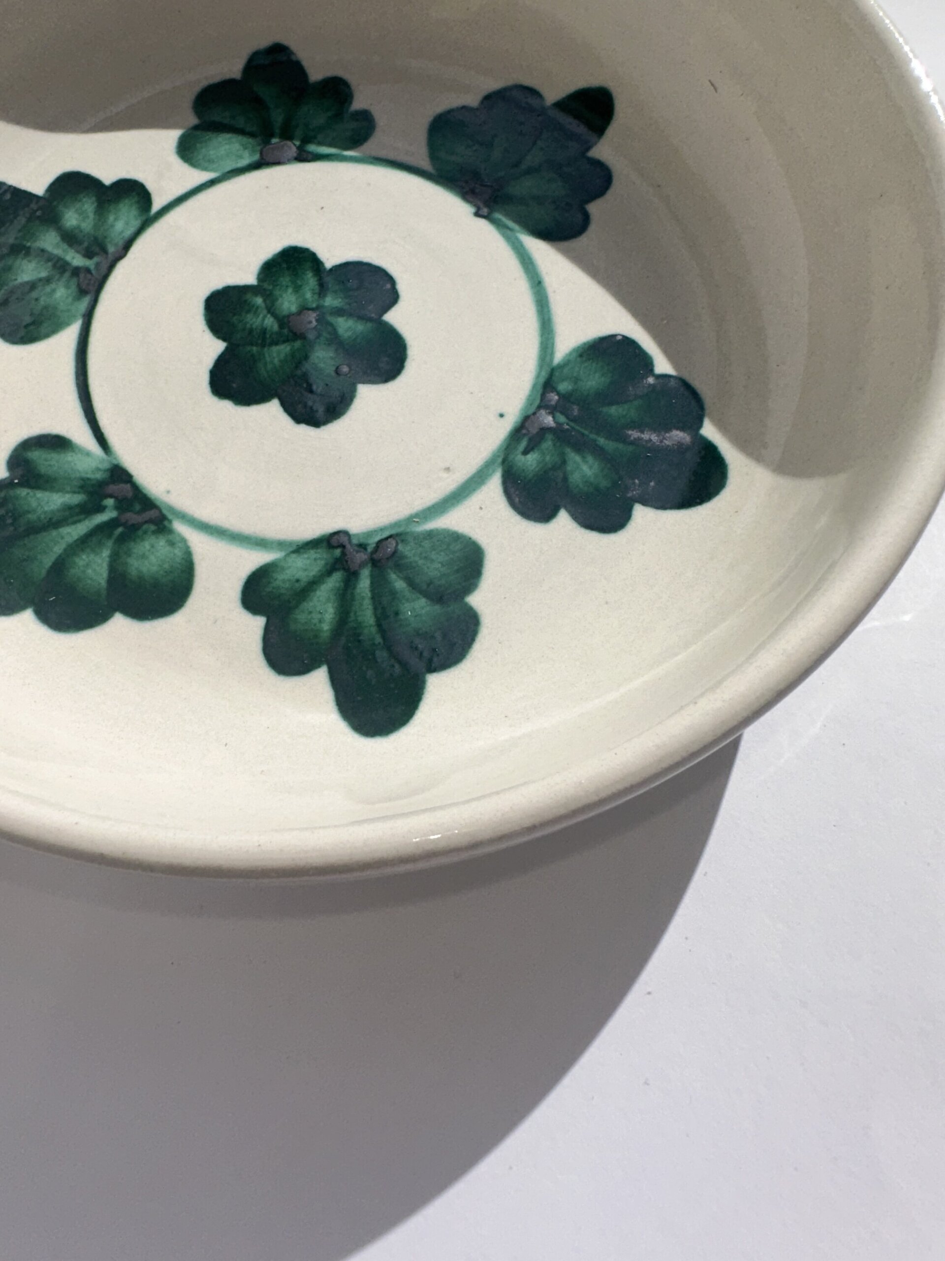 Ensaladera de cerámica pintada a mano - 1