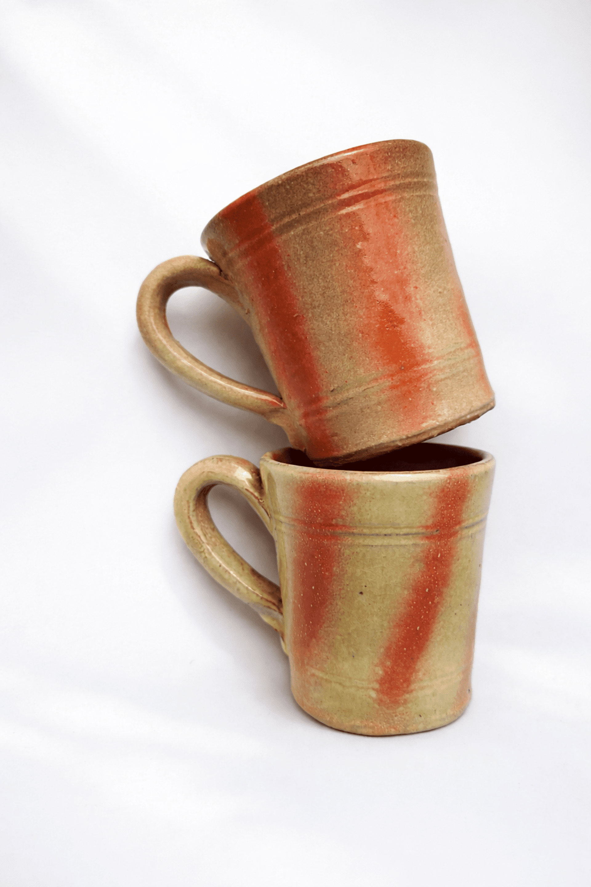 Juego de tazas de cerámica en tonos rojos y amarillos - 2