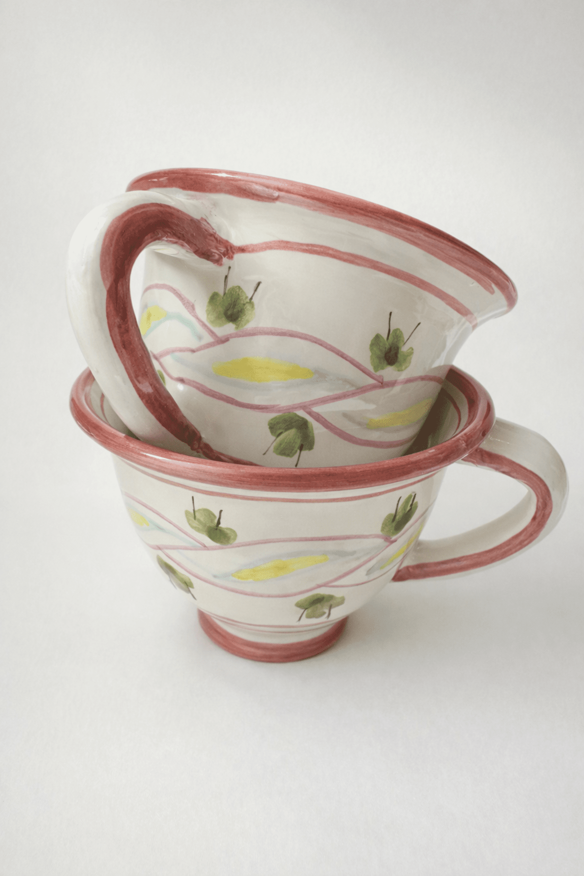 Juego de tazas con forma de campana - 2