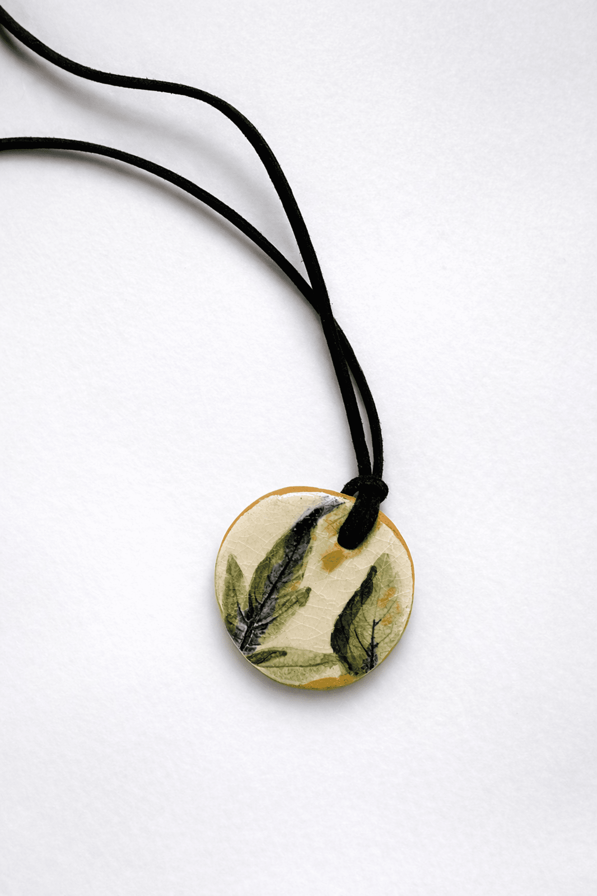 Collar de porcelana pintado a mano - 1