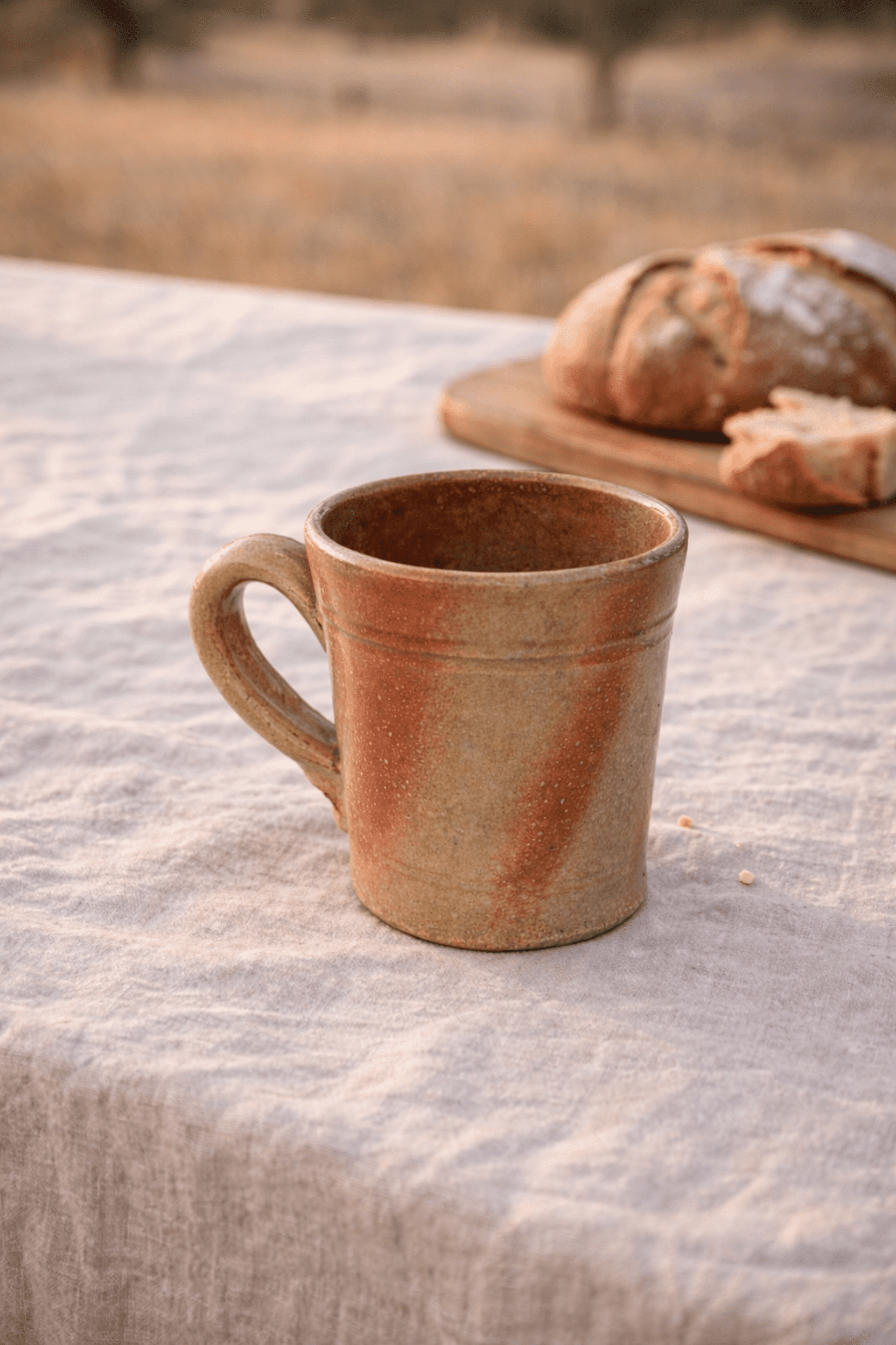 Juego de tazas de cerámica en tonos rojos y amarillos - 1